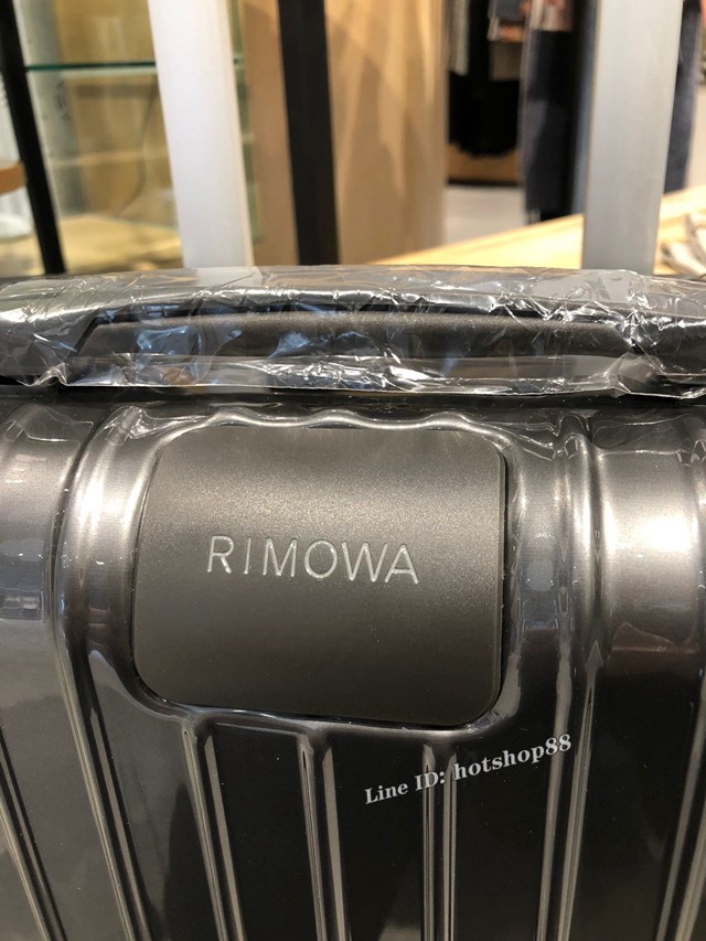 RIMOWA行李箱四輪拉杆箱 essential最新系列 日默瓦純PC高端拉杆箱 灰色 gdx1230